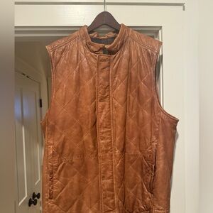 XL Tall Westport Black puffer leather vest.